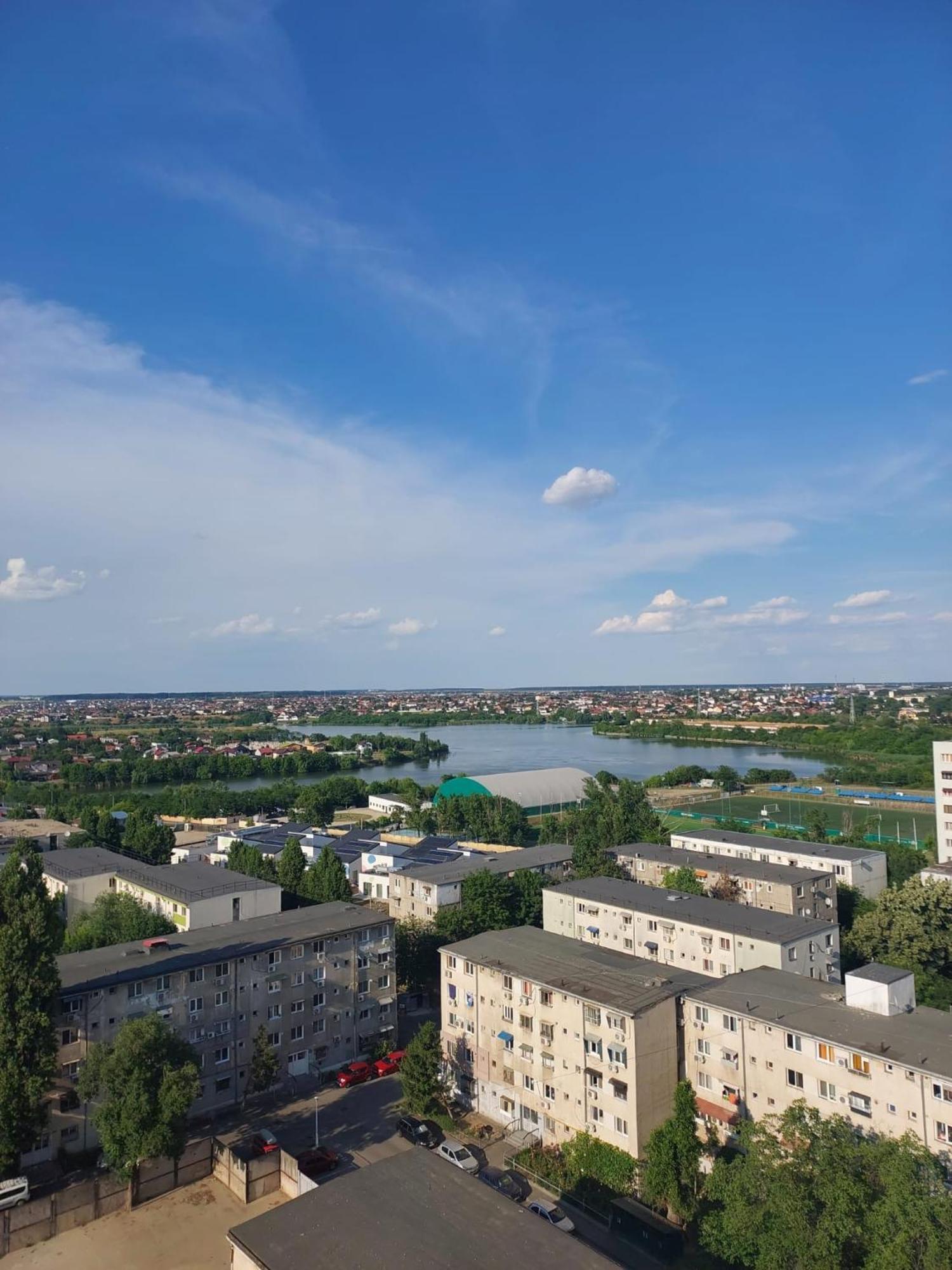 Panorama Mega Apartament Pantelimon Bucarest Exterior foto