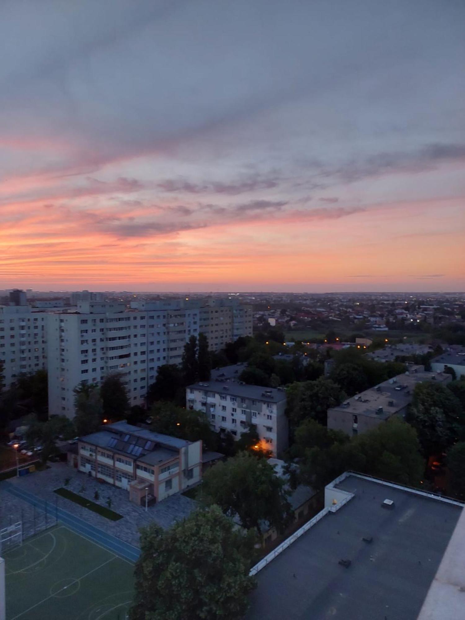 Panorama Mega Apartament Pantelimon Bucarest Exterior foto